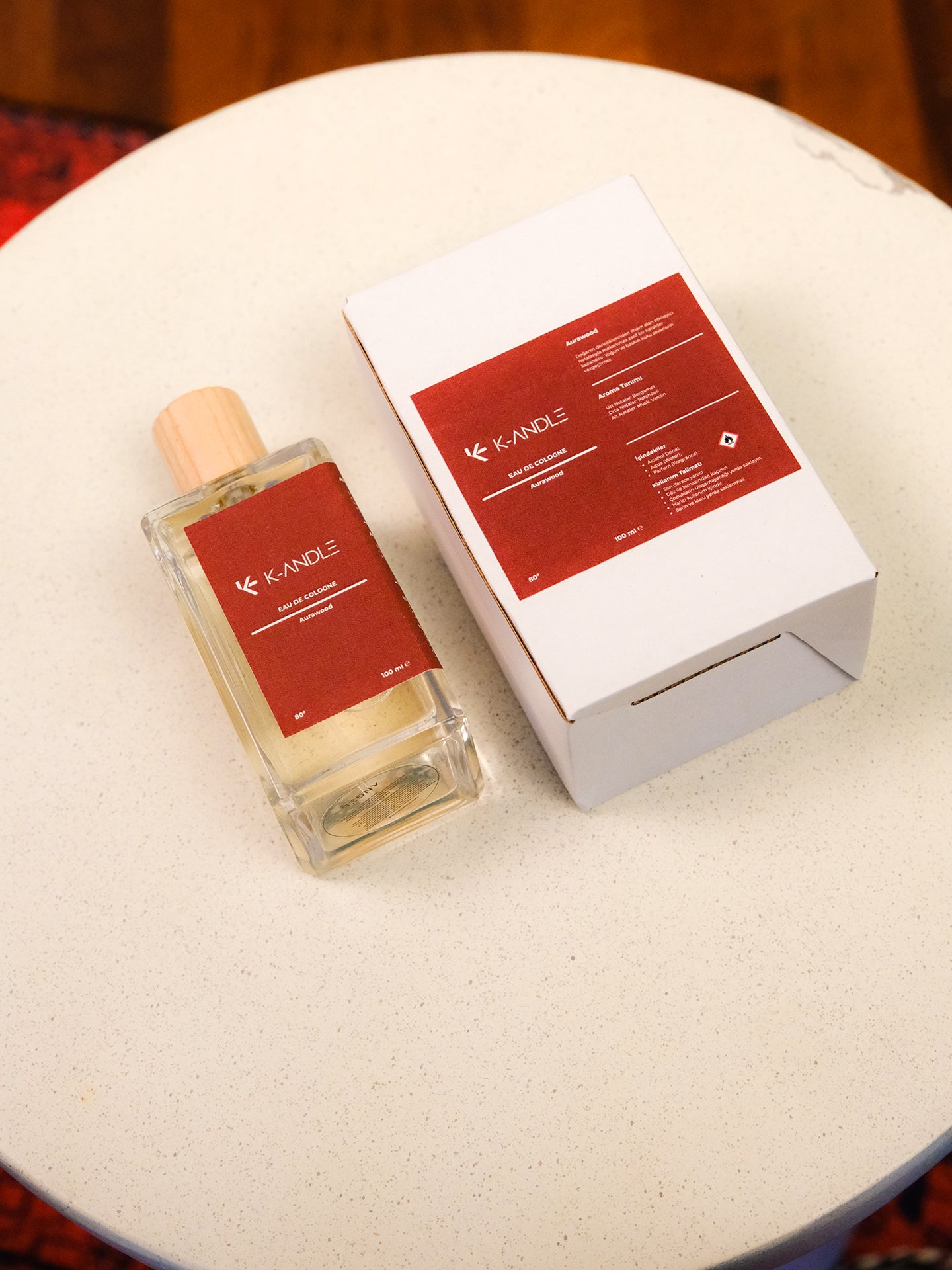 Odunsu aromalı Aurawood hediye seti şık kutu tasarımı