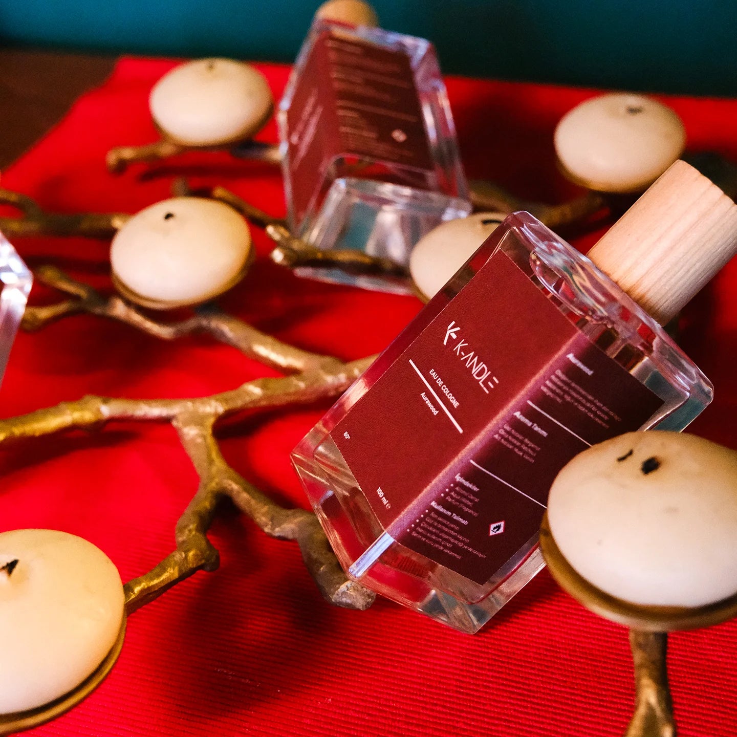 Odunsu aromalı Aurawood kolonya günlük kullanım için