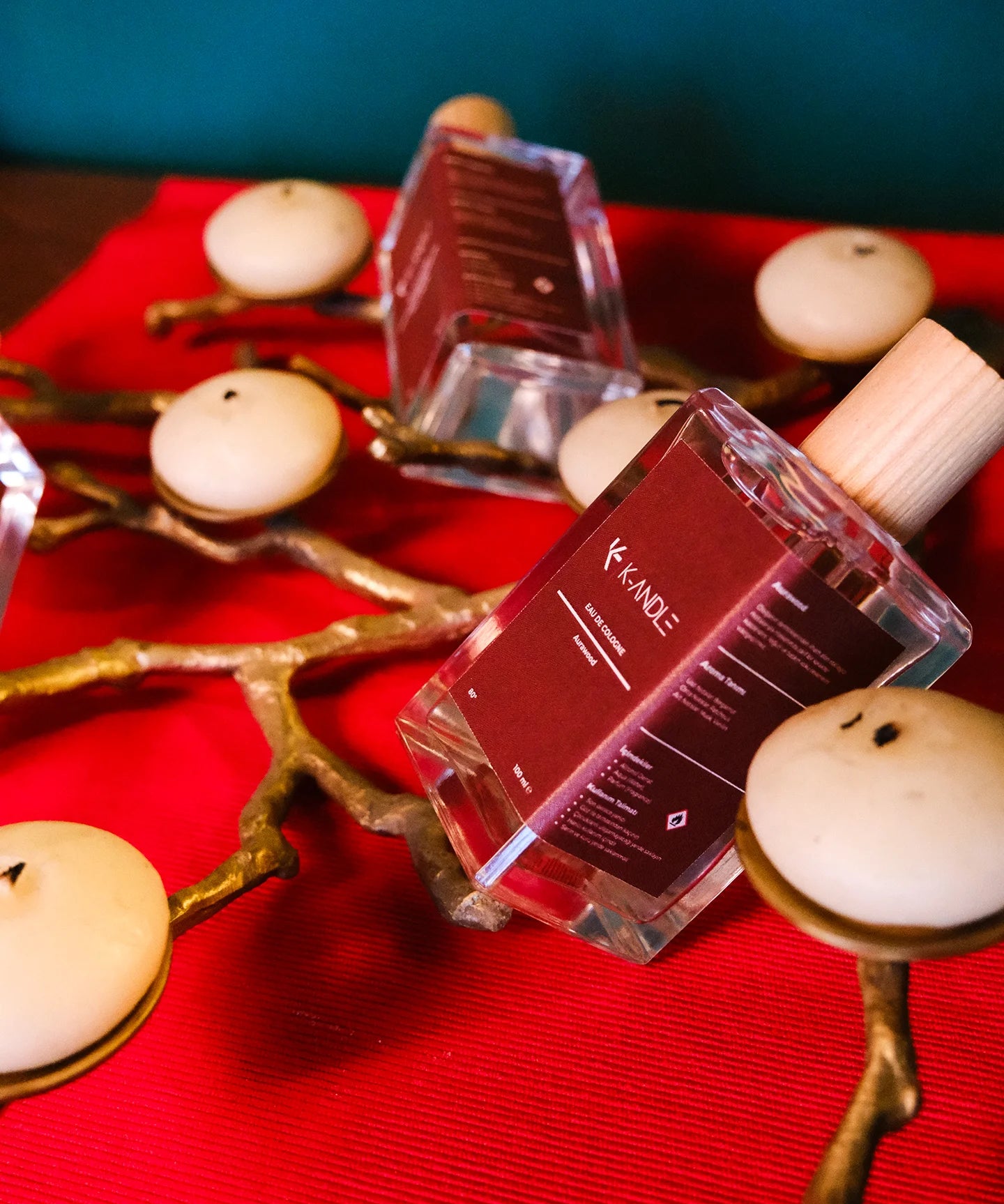 Odunsu aromalı Aurawood kolonya günlük kullanım için